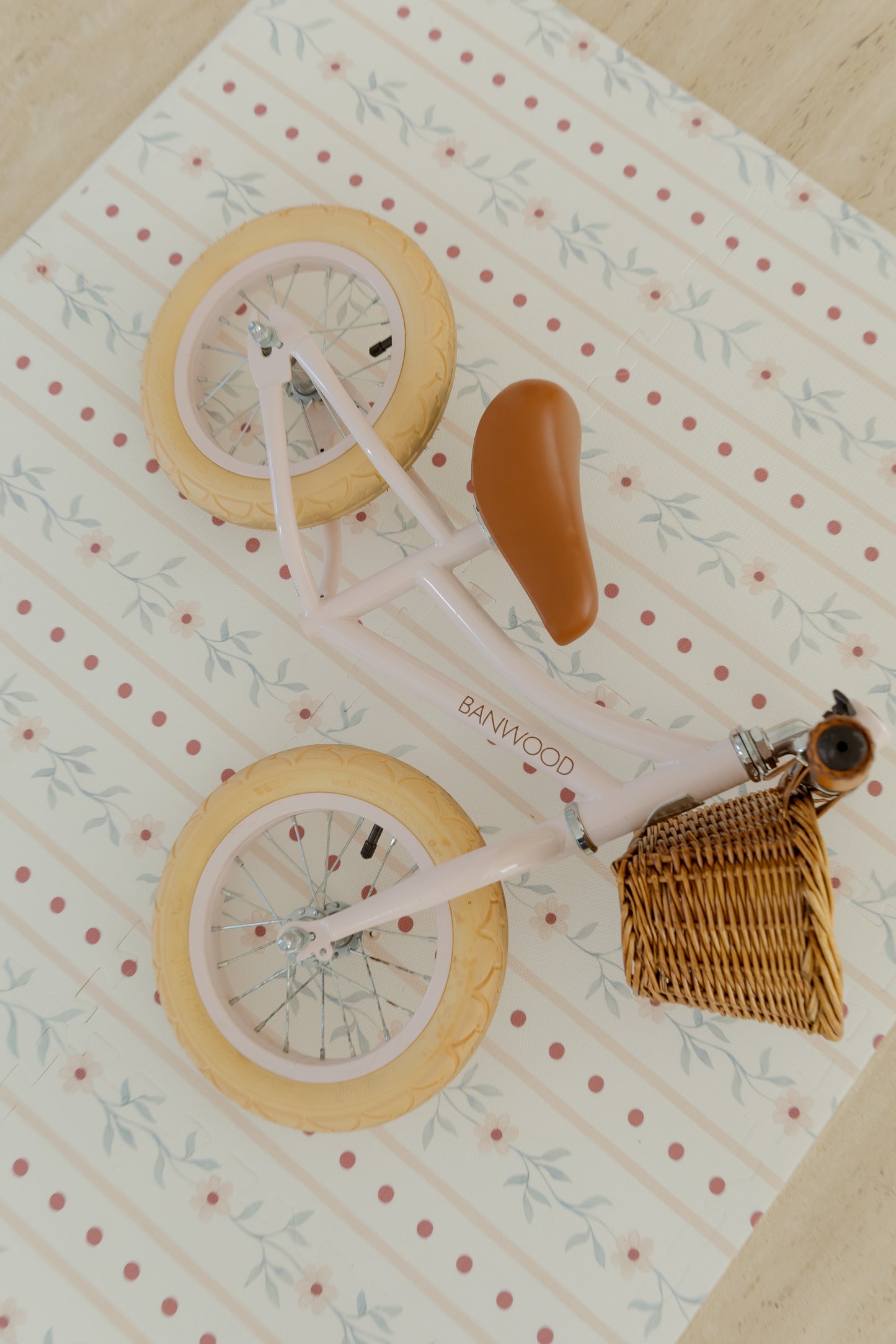 Tapetinho Collab Mariana Jabur - Blossom Stripe