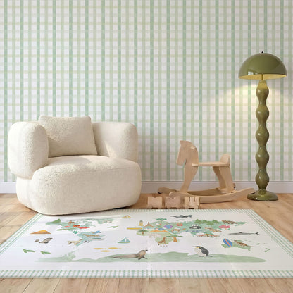 Tapete infantil Mapa Verde Tini Tiny e Tom Wallpapers no quarto de bebê — tapetinho de EVA premium