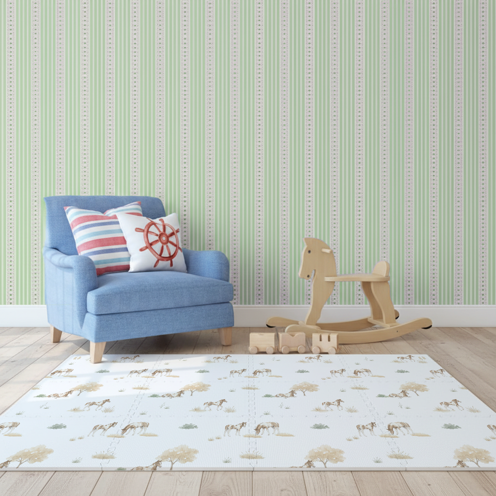 Tapete infantil Cavalos Khaki Tini Tiny no quarto de bebê — tapetinho de EVA premium