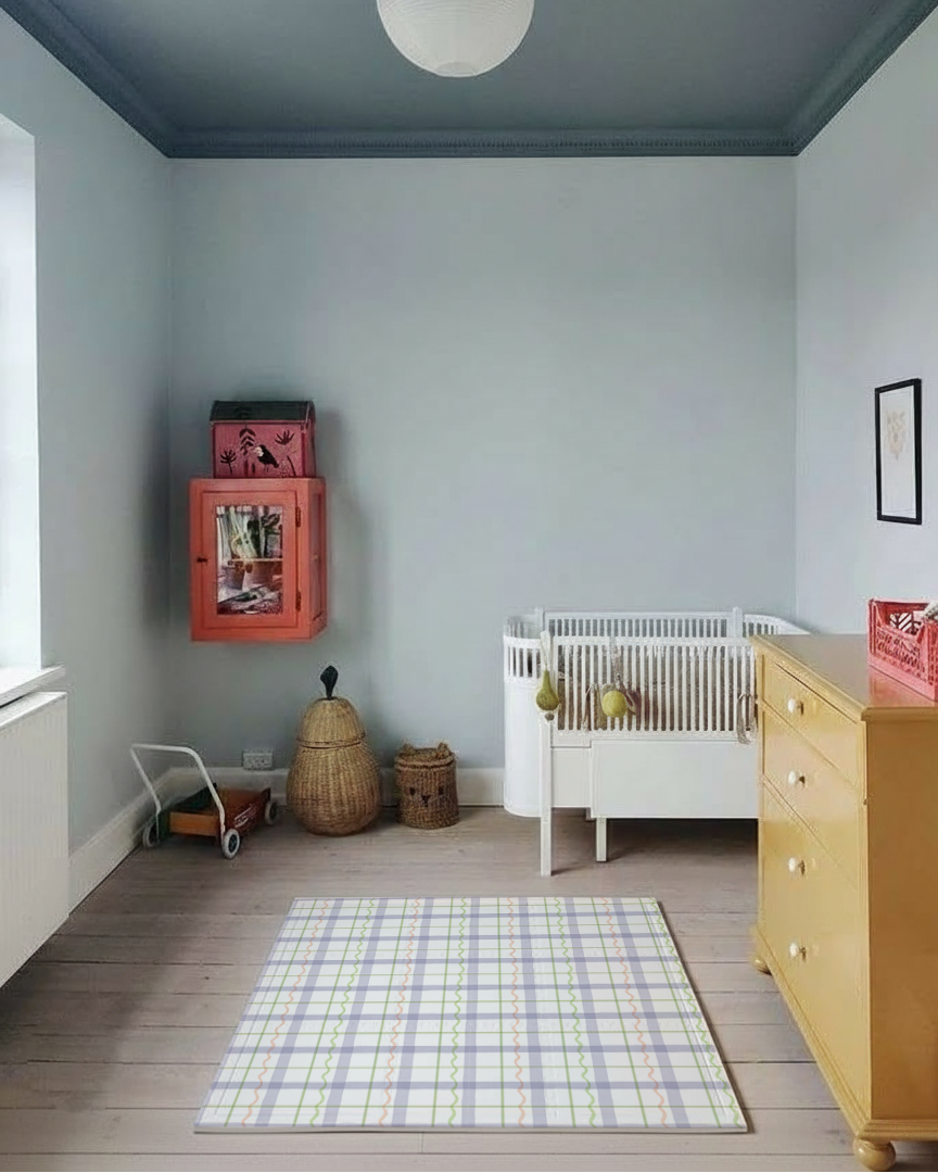 Tapete infantil Xadrez Wave Lilás Tini Tiny no quarto de bebê — tapetinho de EVA premium